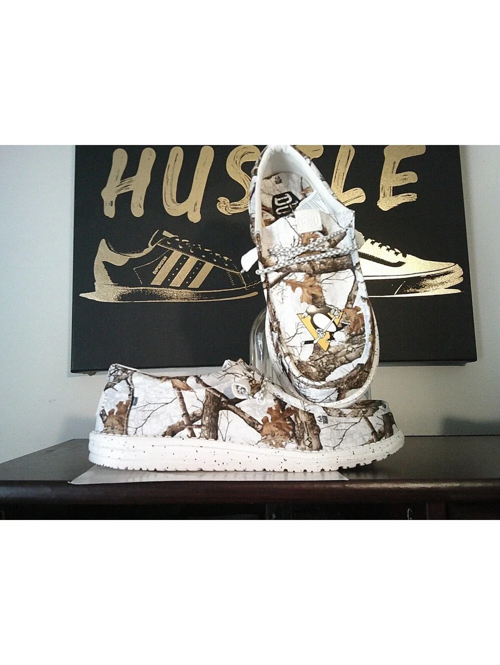 Hey Dudes Shoes Mens Size 11 Realtree Pittsburgh Penguins